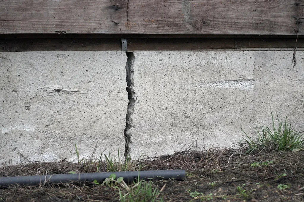 foundation crack repair